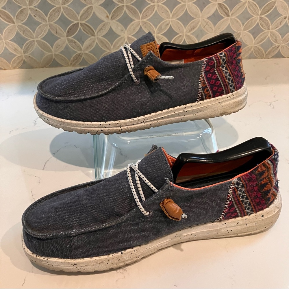 Hey Dude Shoes Wendy Funk Baja Navy Blue Denim Loafer Women's Size 7 - Picture 2 of 9